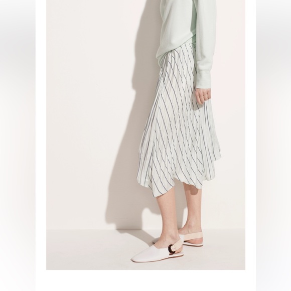 🆕🔥 VINCE STRIPED GAUZE PANEL SKIRT MINT GREEN NWOT SIZE LARGE🔥 - Picture 2 of 7